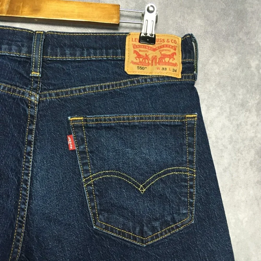 Levis Mens 550 Relaxed Fit Blue‎ Jeans size 32 to 33x34 Stretch Denim Pants
